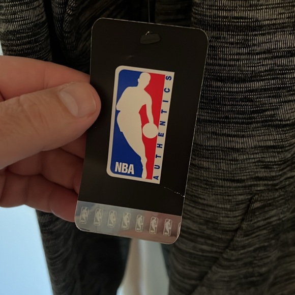 Nike Sacramento Kings pullover with front pocket. Size XL Tall NWT’s - Picture 6 of 7